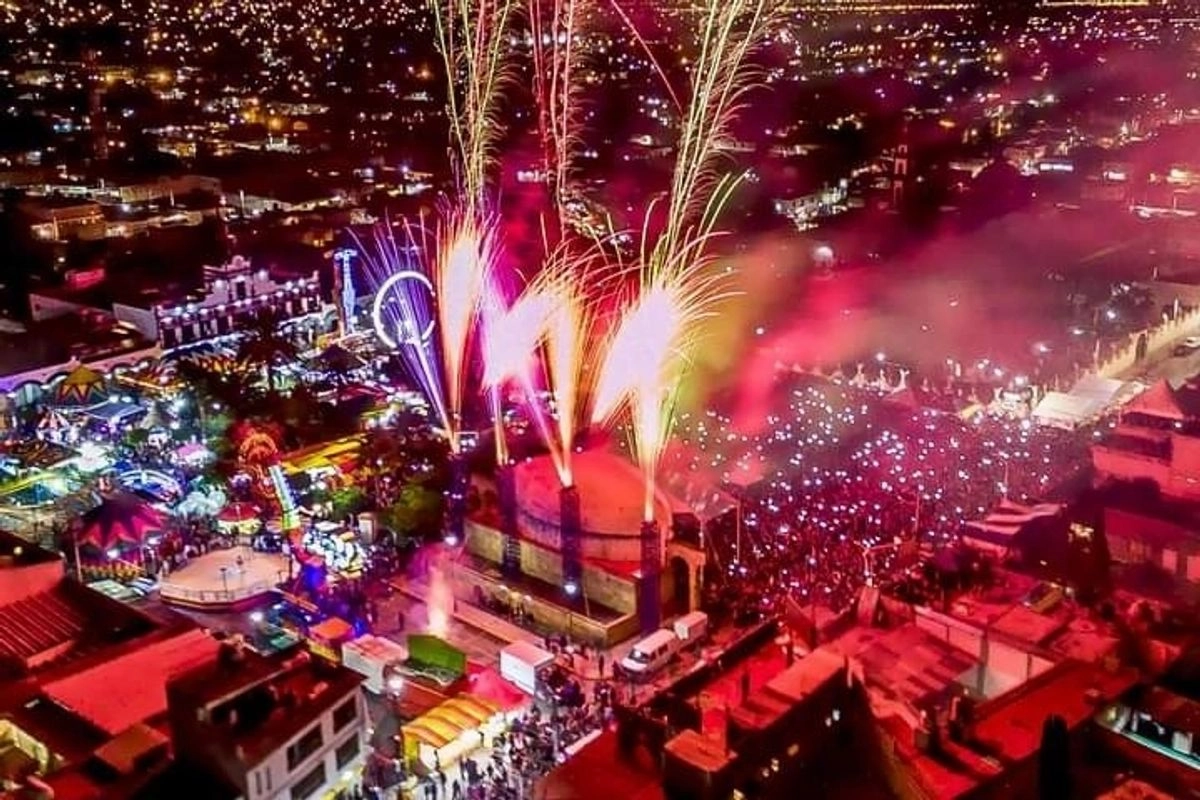 Fuegos artificiales durante la Feria Internacional de la Pirotecnia en imagen de archivo. Foto