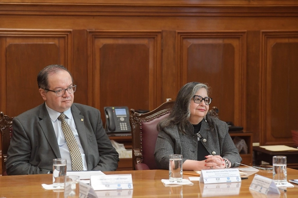 Firman SCJN, UNAM y Fundación UNAM convenio de colaboración para apoyar a estudiantes de excelencia de la Facultad de Derecho. Foto DGCS UNAM