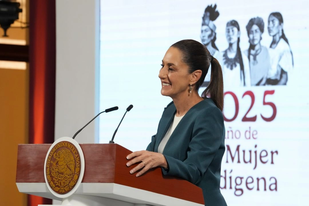 La presidenta de México, Claudia Sheinbaum, durante su conferencia matutina en Palacio Nacional, en la Ciudad de México, el 9 de julio de 2025. 