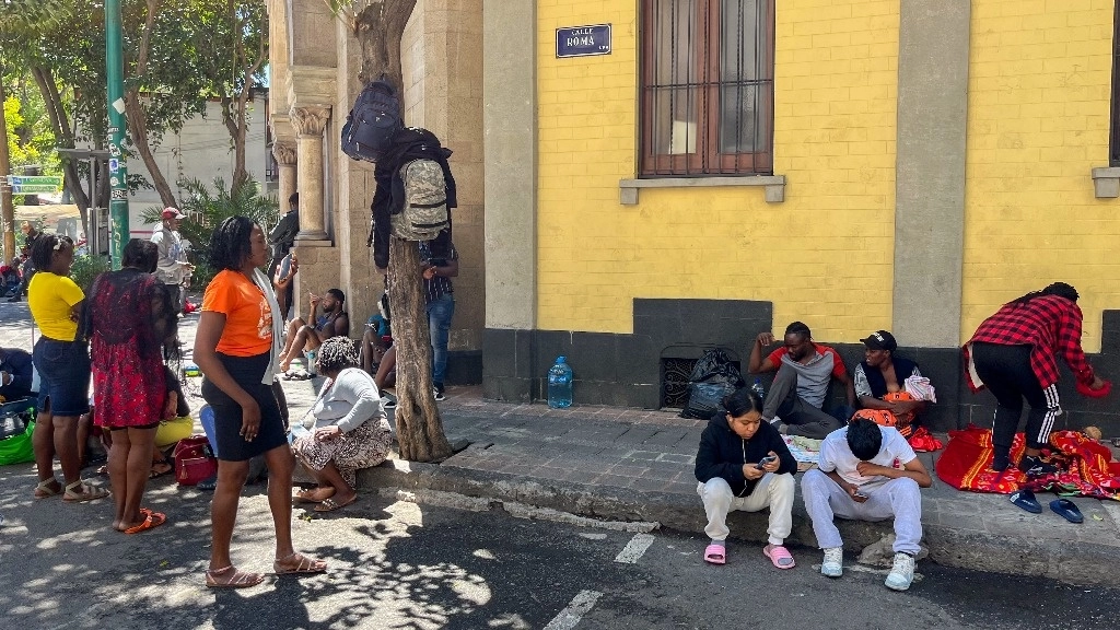 Migrantes a su paso por la CDMX en imagen de archivo. Foto Pablo Ramos