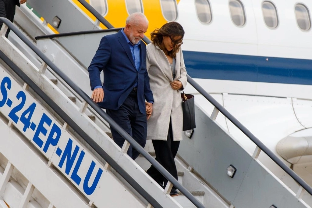El presidente de Brasil, Luiz Inácio Lula da Silva y su esposa Rosângela da Silva llegaron al AIFA. Foto: Pablo Ramos