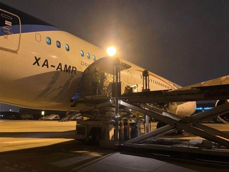 El vuelo 24 con insumos médicos ya está en ruta, informó el secretario Marcelo Ebrard. Foto tomada de Twiter @m_ebrard