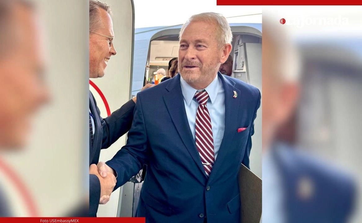 El ex militar suplirá a Ken Salazar.