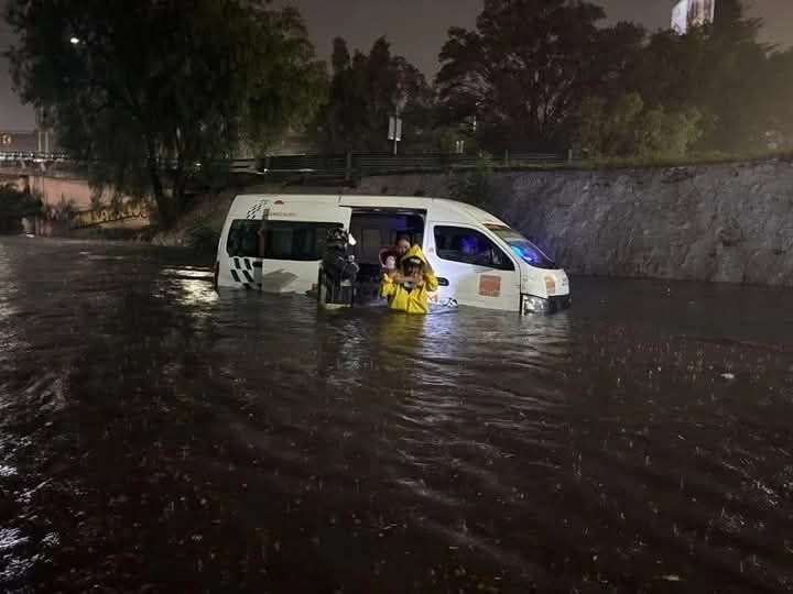 Es complicada la circulación desde Naucalpan a la caseta de peaje de Tepotzotlán, es decir del Periférico norte a la autopista México-Querétaro. Foto 