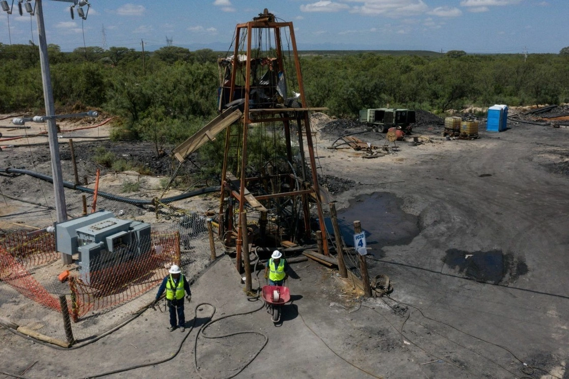 Trabajadores en la mina El Pinabete en Coahuila. Foto  Cuartoscuro / Archivo