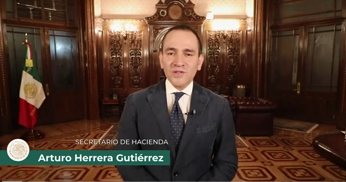 El funcionario en imagen tomada de su video de despedida en el cargo.