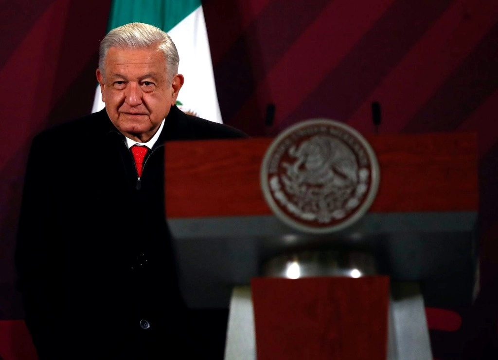 El presidente de México, Andrés Manuel López Obrador, durante su conferencia matutina en Palacio Nacional, en la Ciudad de México, el 27 de diciembre de 2023. Foto Cristina Rodríguez