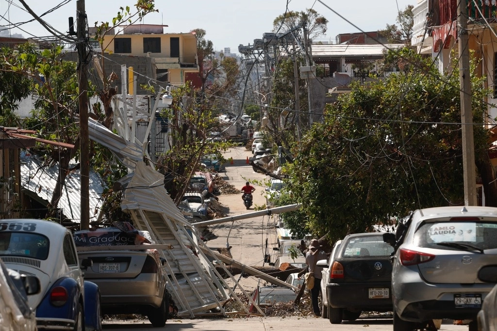 Afectaciones tras el paso de Otis en Acapulco, Guerrero. Foto Víctor Camacho