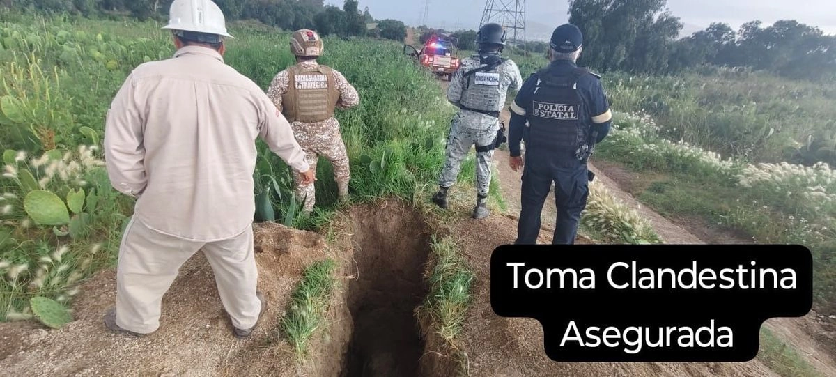 Localizan toma clandestina de combustible, conectada a un túnel de 300 metros en el municipio de Axapusco. Foto
