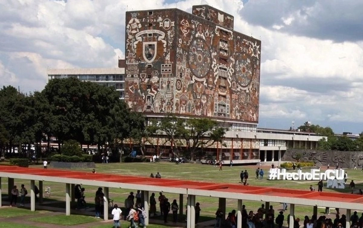Explanada de la Rectoría de la UNAM, en imagen de archivo. 