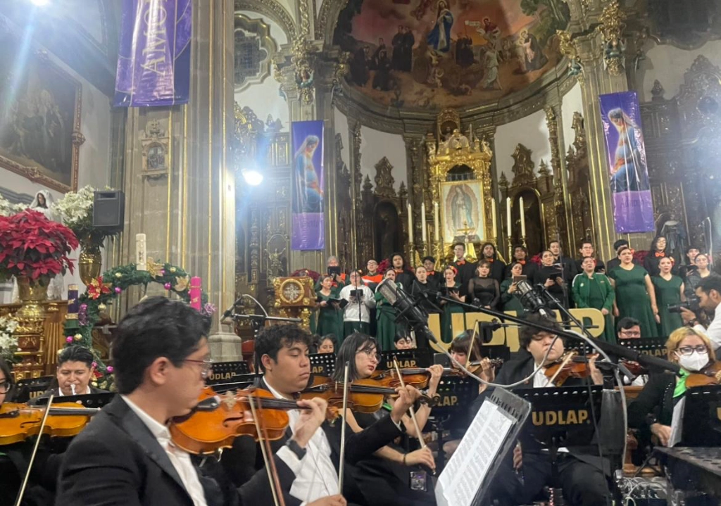 La gira, que reunió a más de 70 talentosos integrantes de la Orquesta Symphonia, el Coro de Cámara, Ópera UDLAP y el Ballet Folclórico Zentzontle. Foto cortesía