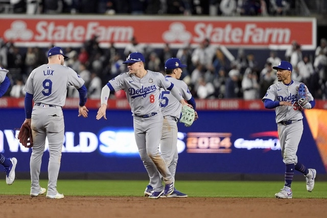 Los angelinos tienen ahora una ventaja de 3-0, a pesar de que el mexicano Álex Verdugo acercara a los Yanquis con un jonrón de dos carreras en la novena. Foto Ap
