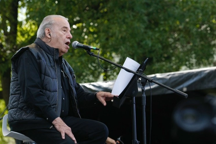 El músico y cantante mexicano Óscar Chávez fue uno de los artistas que fallecieron durante el 2020. Foto Roberto García / Archivo