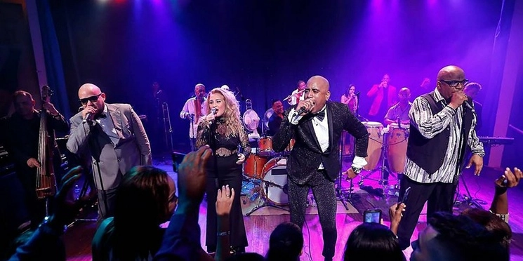 El grupo musical más emblemático de Cuba, Los Van Van, festejará a las madres el próximo viernes con un concierto en la explanada del Monumento a la Revolución. Foto tomada de https://www.facebook.com/losvanvanoficial / Archivo