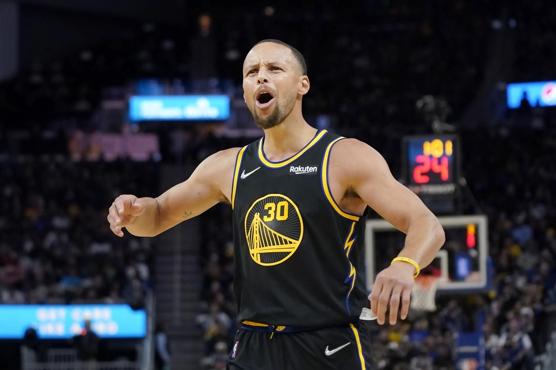 El partido de hoy representó la vuelta a las canchas de Stephen Curry, tras perderse 12 juegos por lesión. Foto Ap