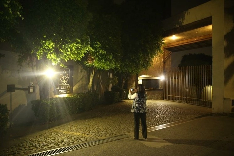 Entrada al fraccionamiento Lomas de Bezares donde se encuentra el inmueble de Emilio Lozoya. Foto Jesús Villaseca / Archivo
