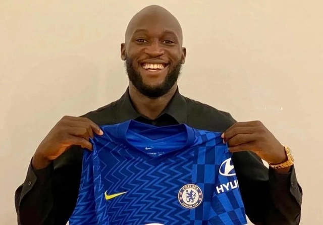 El delantero belga del Inter de Milán, Romelu Lukaku fichó por el Chelsea inglés, donde ya jugó entre 2011 y 2014, para los próximos cinco años, anunció el club londinense. Foto Europa Press