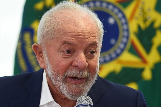 "No hay explicación. Primero, salvemos a los niños y las mujeres, y después que se dé la pelea con quien sea", agregó Lula. Foto Xinhua