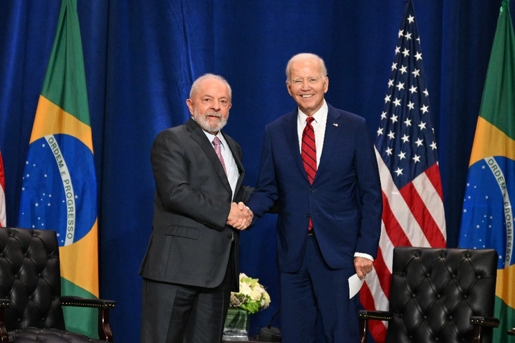 Luiz Inacio Lula da Silva y Joe Biden. Foto Afp