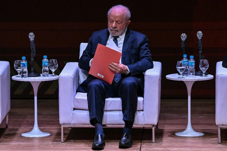 El presidente de Brasil, Luiz Inacio Lula da Silva, durante la ceremonia por el Día de la Industria en la sede de la Federación Estatal de Industrias de Sao Paulo (FIESP). Foto Afp