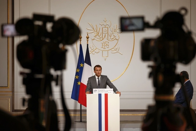 Los números telefónicos del presidente francés, Emmanuel Macron, y de miembros de su gobierno figuran en una lista de posibles objetivos del programa informático 'Pegasus'. Foto Pool, vía Ap 