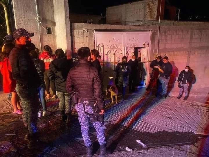 La madre de dos jóvenes asesinados el fin de semana, narró cómo fue el multihomicidio. Foto La Jornada