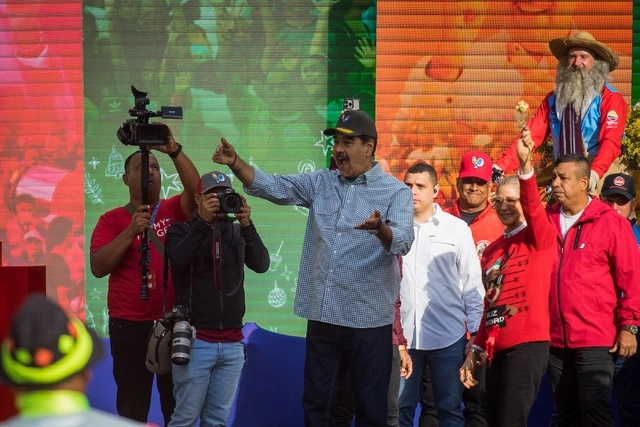 El presidente mencionó que durante esos días se enviaban mensajes masivos con amenazas a los líderes de las comunidades. Foto Xinhua

