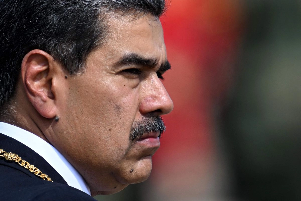 El presidente de Venezuela, Nicolás Maduro, gesticula durante una ceremonia en la base militar Fuerte Tiuna, durante la toma de posesión presidencial en Caracas, el 10 de enero de 2025. Foto 