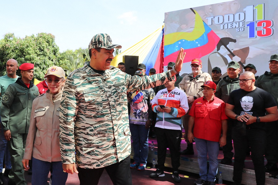 Maduro proposes life imprisonment for crimes of corruption and treason