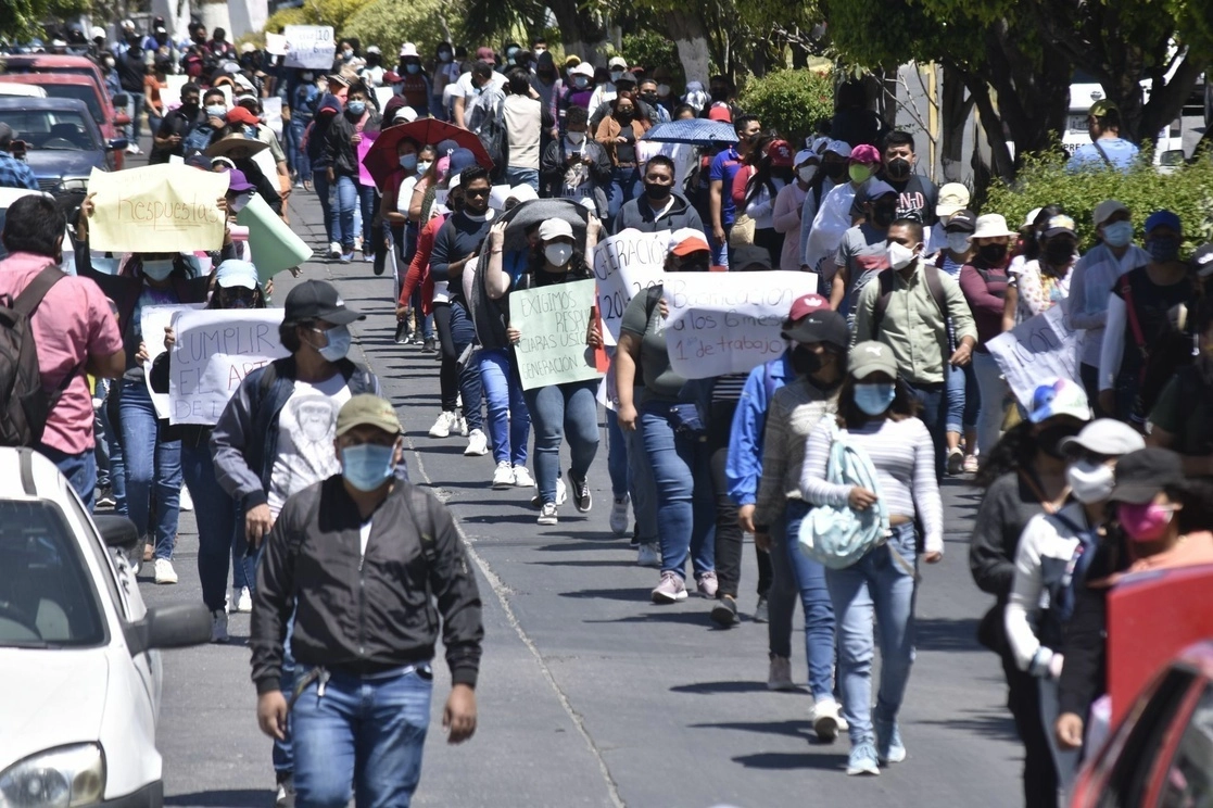 Protesta de maestros en Chilpancingo, Guerrero. Foto Cuartoscuro / Archivo
