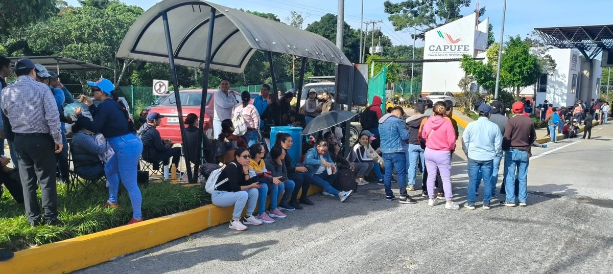 Docentes ‘tomaron’ las casetas ubicadas en las carreteras de cuota que comunican a San Cristóbal con Tuxtla Gutiérrez y a Arriaga con Ocozocoautla. Foto 