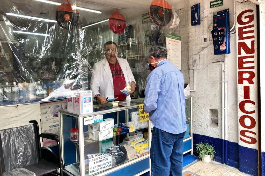Magdalena Contreras arranca un programa de apoyo para reactivar los negocios establecidos y regularizar aquellos que operan de manera informal tras la pandemia. Foto Luis Castillo 
