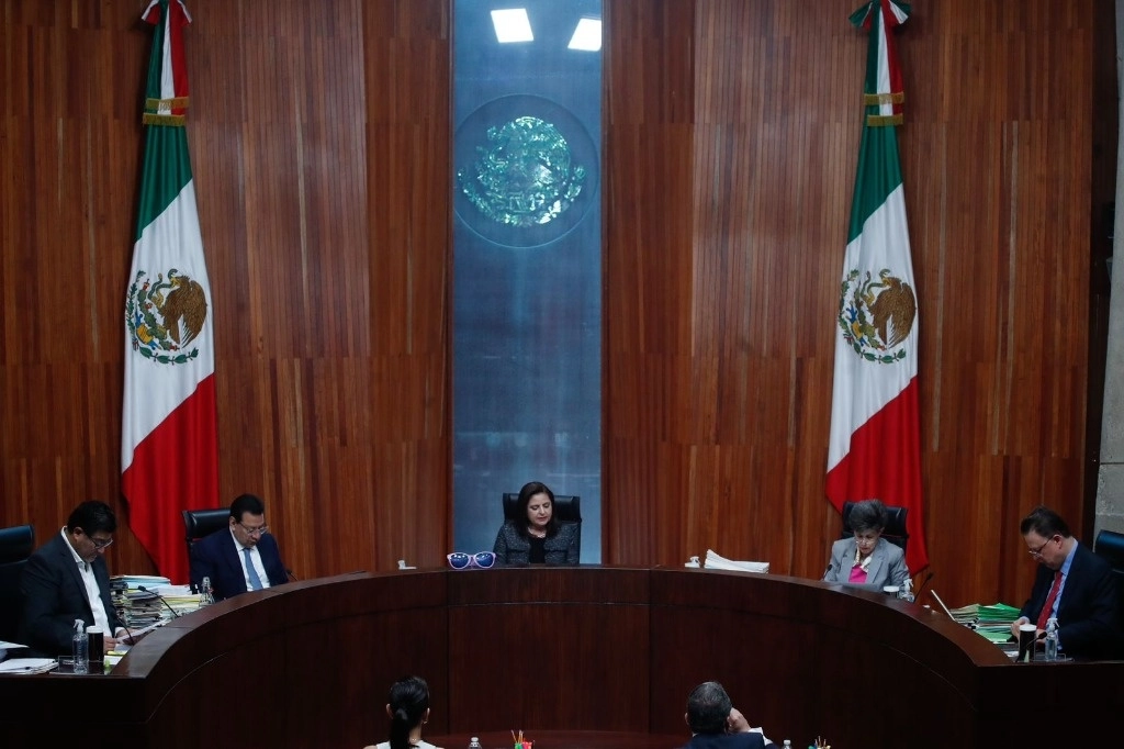 Ayer miércoles, durante la sesión pública en la Sala Superior del TEPJF, en la Ciudad de México. Foto Cristina Rodríguez