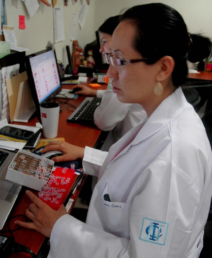 Investigadoras del Instituto Nacional de Cardiología. Imagen de archivo tomada de https://www.imss.gob.mx/prensa