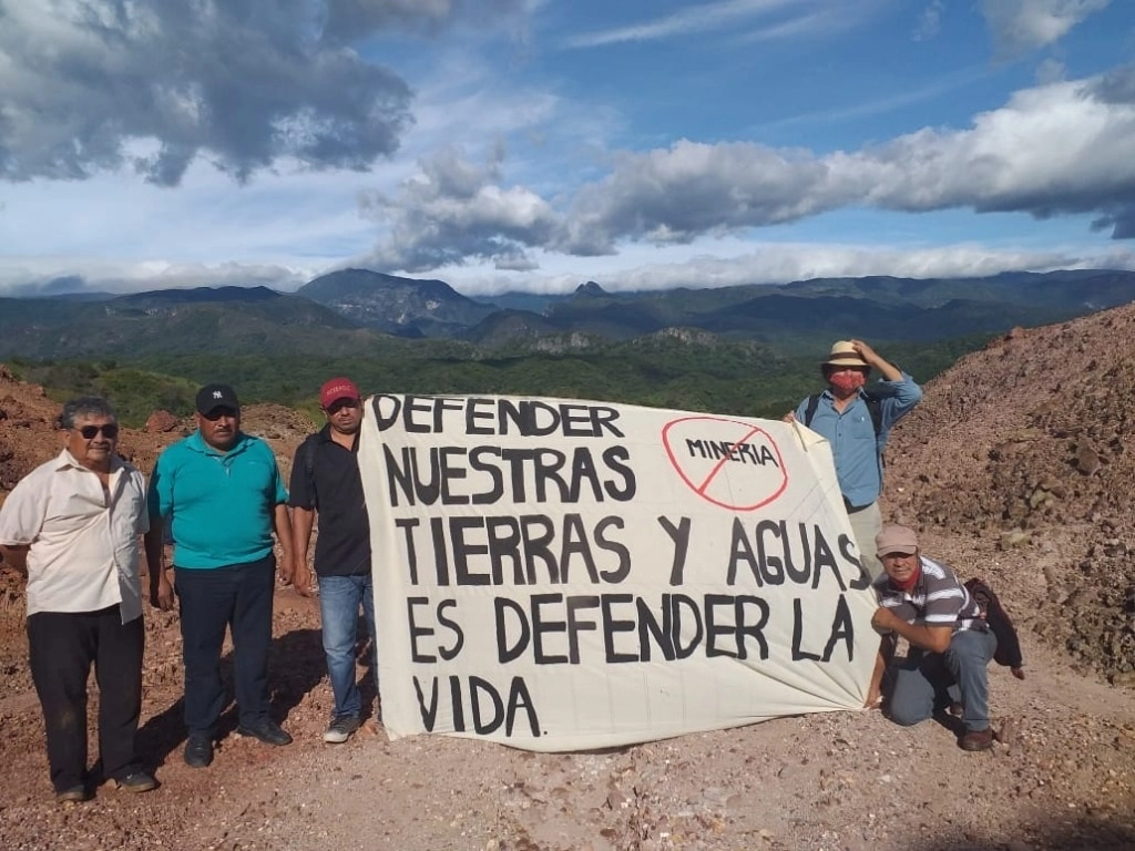 Defensores de la tierra que piden cancelar concesiones a mineras canadienses. Foto cortesía / archivo 