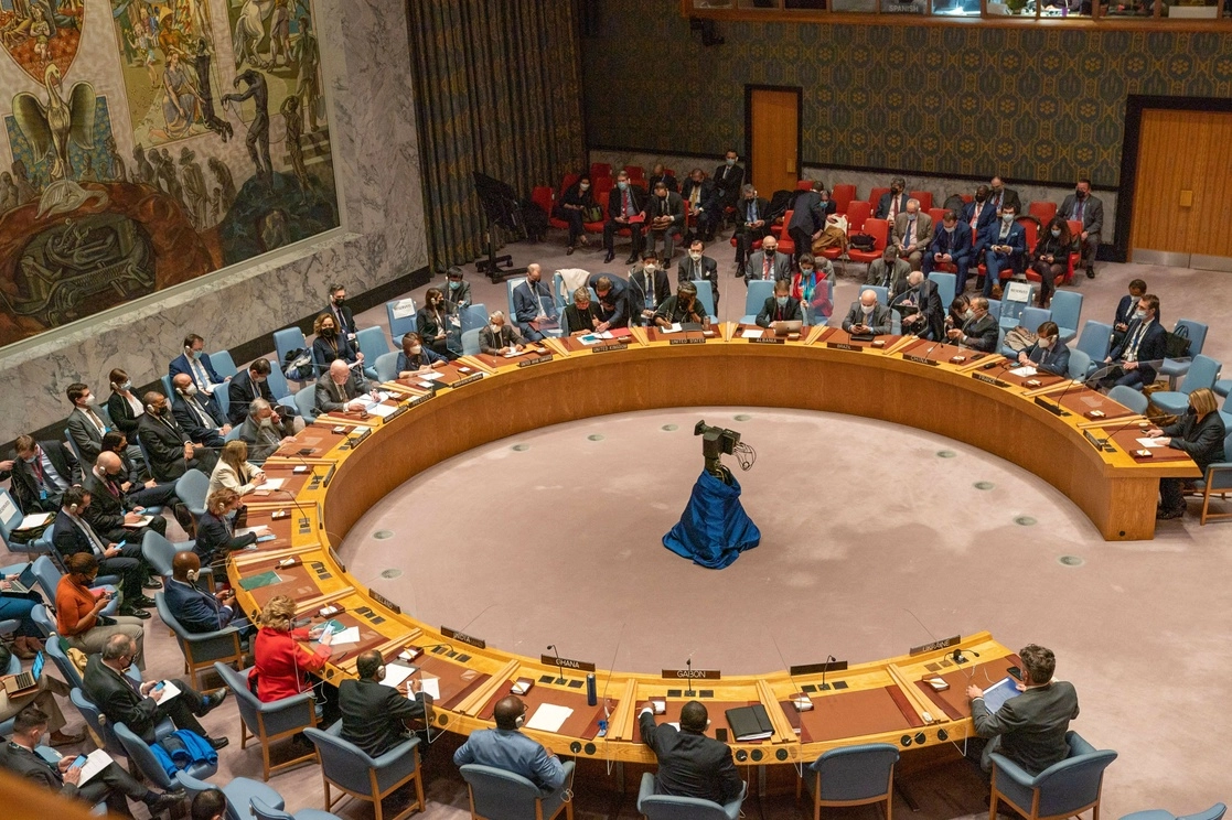 Consejo de seguridad en la ONU reunidos tras la invasión rusa en Ucrania. Foto Afp