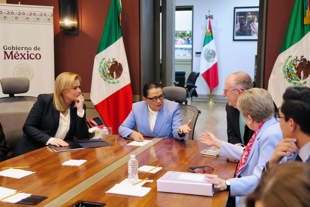 La secretaria de Gobernación, Rosa Icela Rodríguez, se reunió con la gobernadora de Chihuahua, María Eugenia Camps y con el mandatario coahuilense, Manolo Jiménez. Foto Tomada de X 