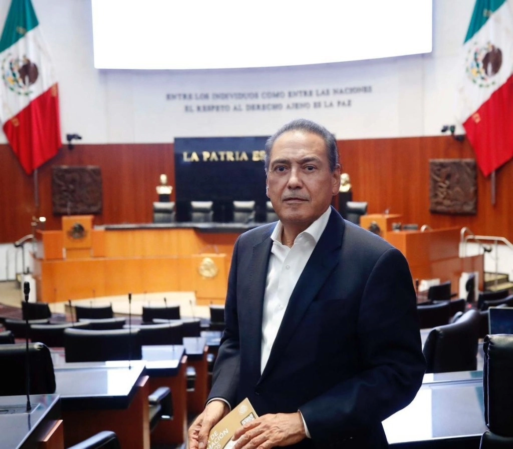 Tras 50 años de militancia priista, Manlio Fabio Beltrones dijo que se separa del tricolor. Foto @PrensaBeltrones
