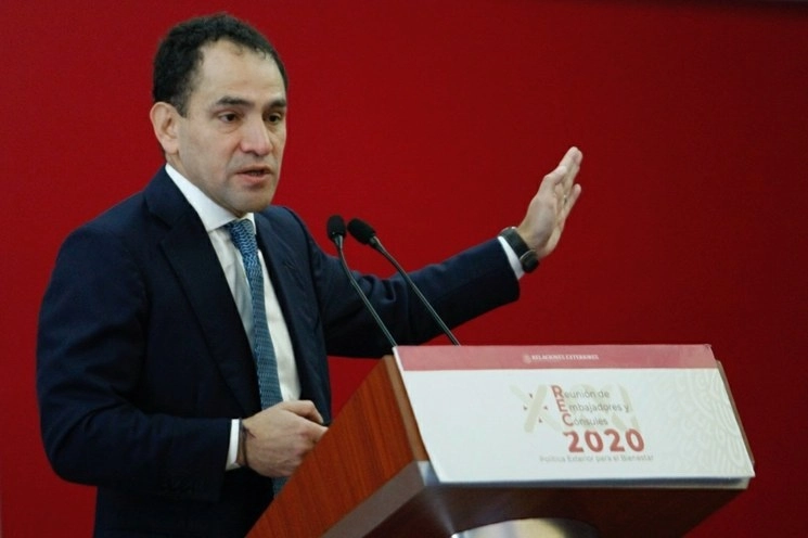 Arturo Herrera, durante un evento, en imagen de archivo. Foto Roberto García Ortiz