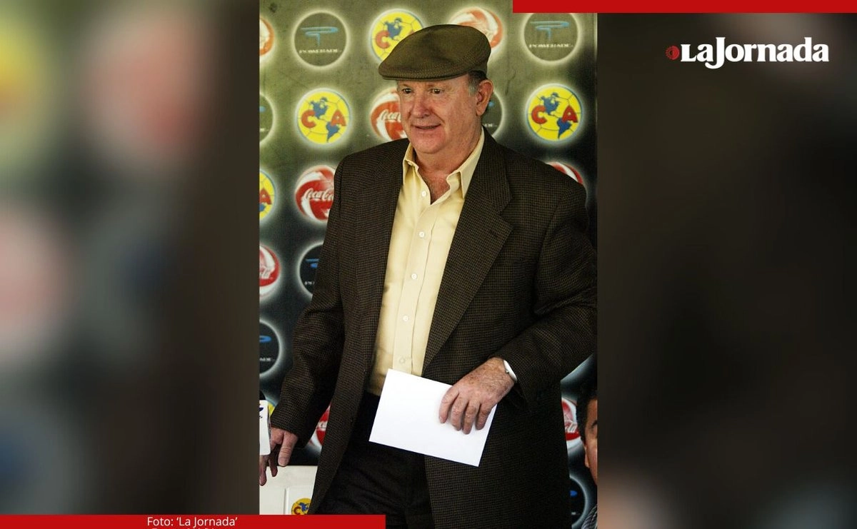 La comunidad del futbol lamentó la partida del carismático entrenador poblano. 
