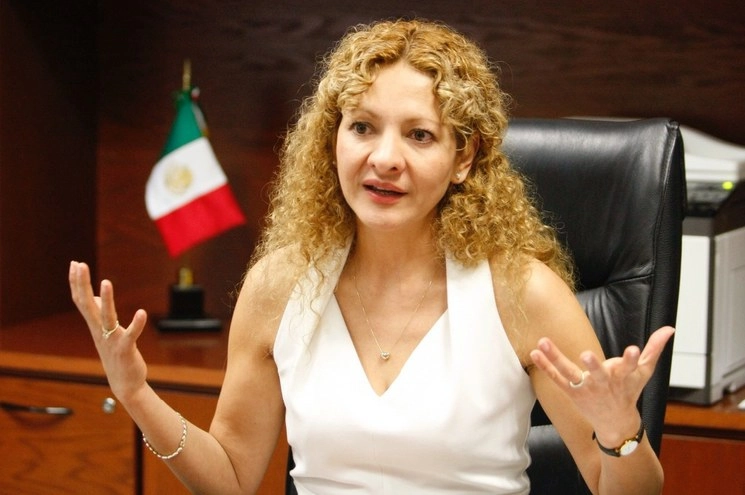 La titular de la Comisión Ejecutiva de Atención a Víctimas, Mara Gómez Pérez, en marzo pasado. Foto Roberto García Ortiz  