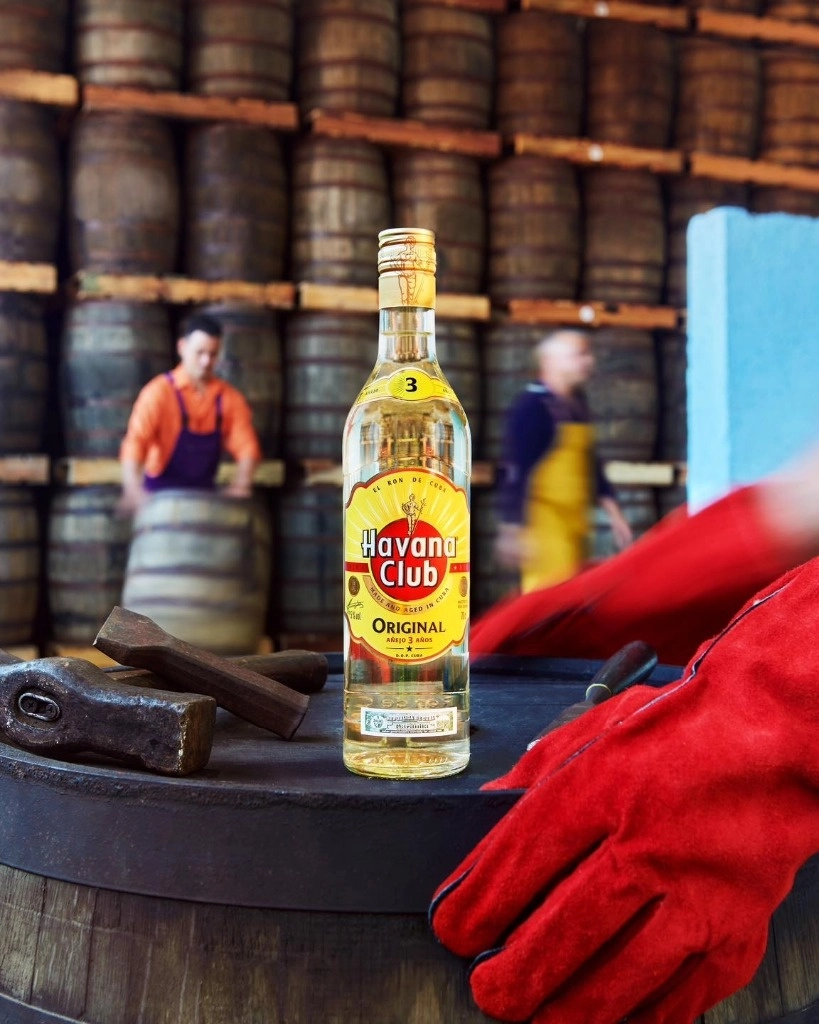 Havana Club es la principal marca entre las exportaciones de bebidas alcohólicas de Cuba con ganancias millonarias para la isla. Foto tomada de la página de Facebook Havana Club 