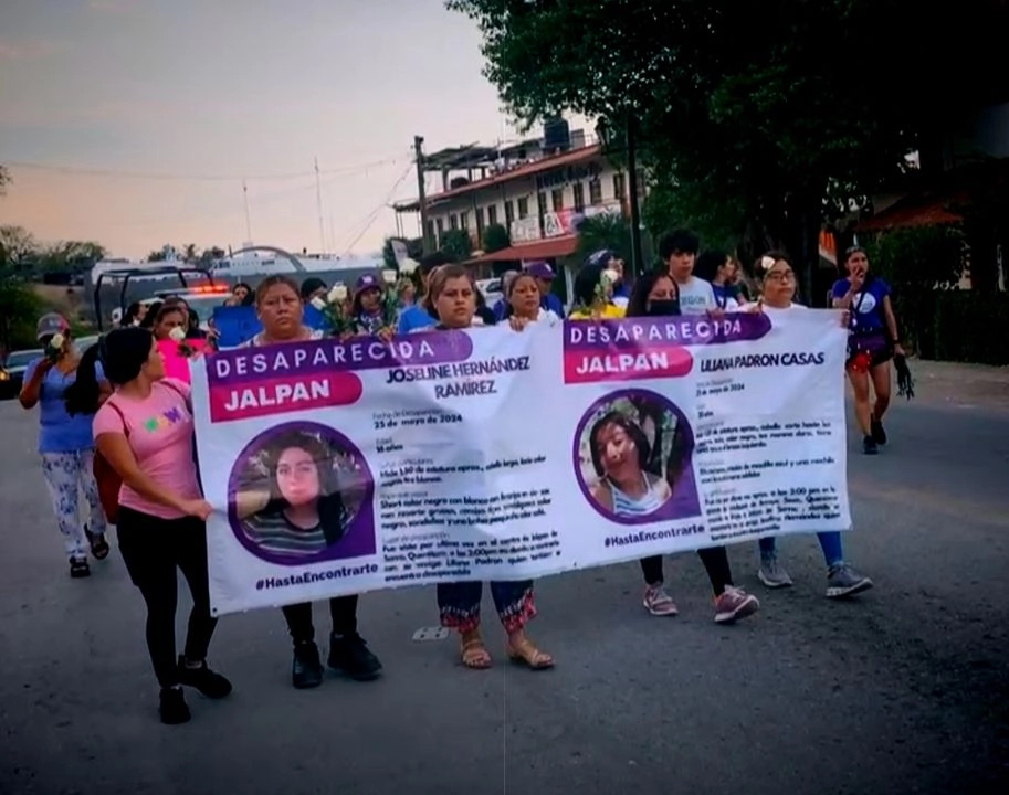 Con marcha exigen justicia en Querétaro por la aparición de sus familiares