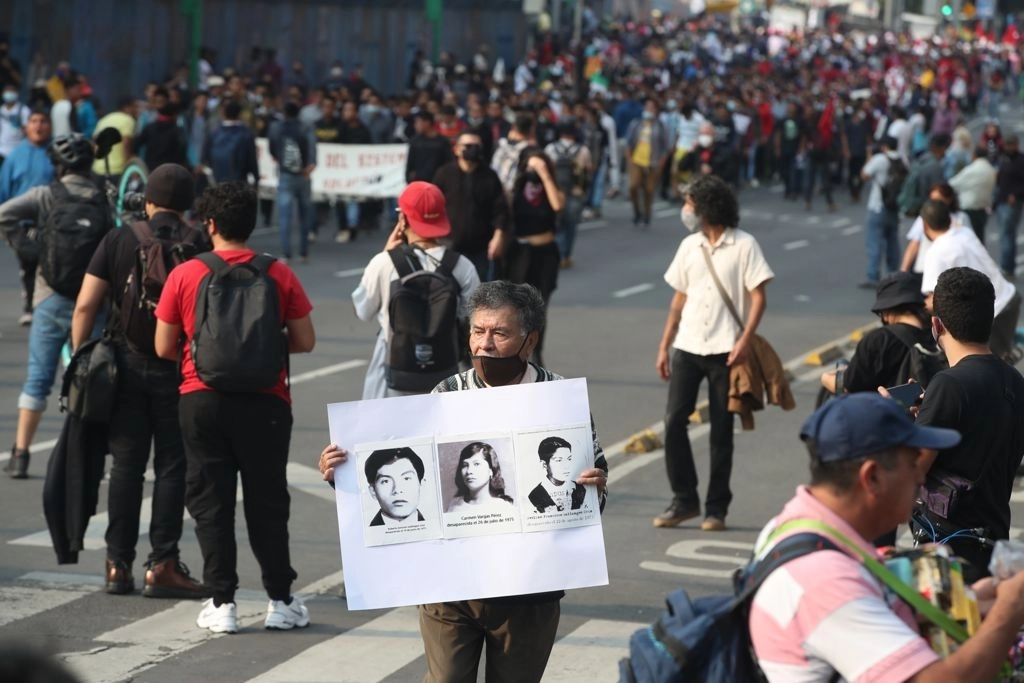 Durante la marcha. Foto José Antonio López/ La Jornada