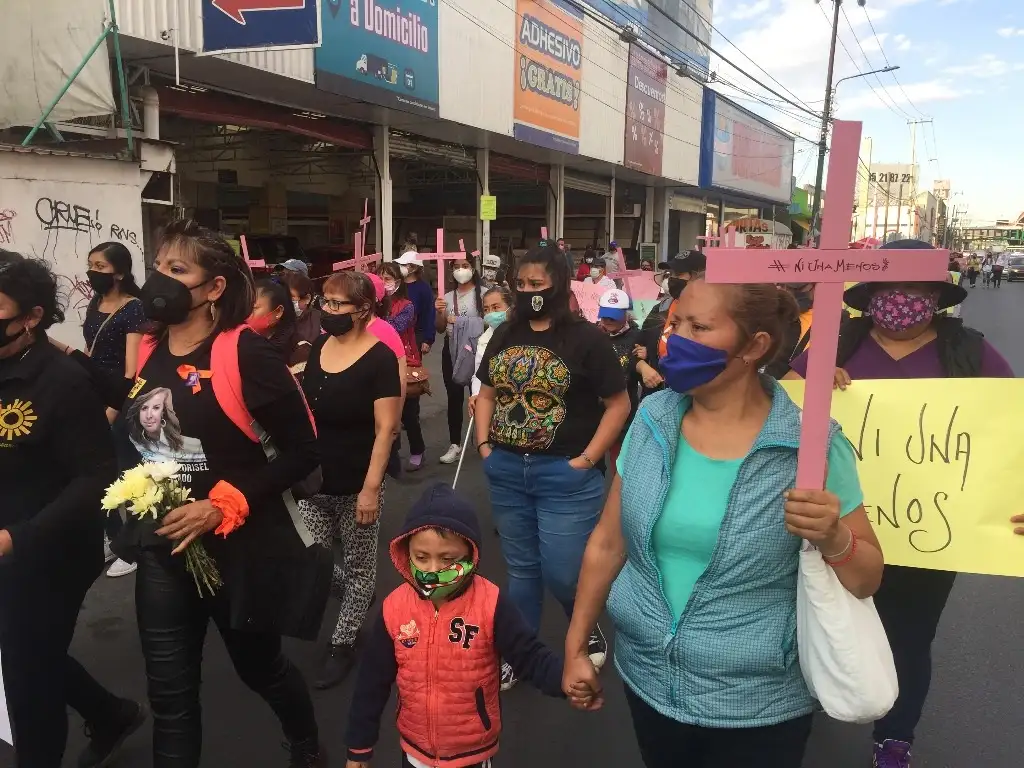 Las protestas se han incrementado ante el número de casos de feminicidios en la localidad. Foto Javier Salinas