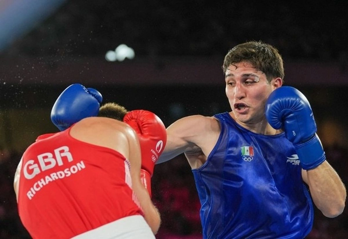 Las combinaciones del 'Green' daban en el objetivo sin problema y cuando cerraba la guardia, el adversario no lograba traspasar los brazos firmes que resguardaban el rostro y las zonas vulnerables.