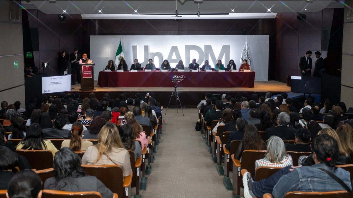 Del total de titulados, tres corresponden al nivel de técnico superior universitario; 895 a licenciatura; uno a la especialidad en Enseñanza de la Historia de México; y dos a las maestrías en Enseñanza de la Historia de México y Seguridad Alimentaria, lo que consolida la diversidad formativa de la institución. Foto