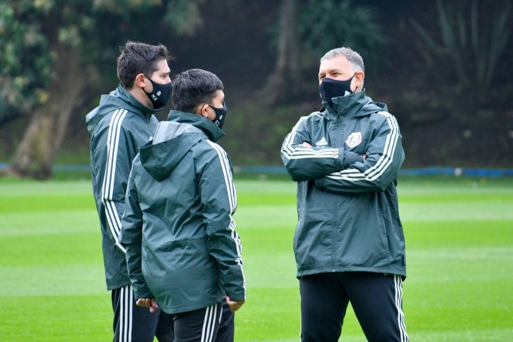 Gerardo Martino pudo llamar a los seleccionados de México luego de 10 meses de inactividad por la pandemia. Foto tomada del Twitter @miseleccionmx