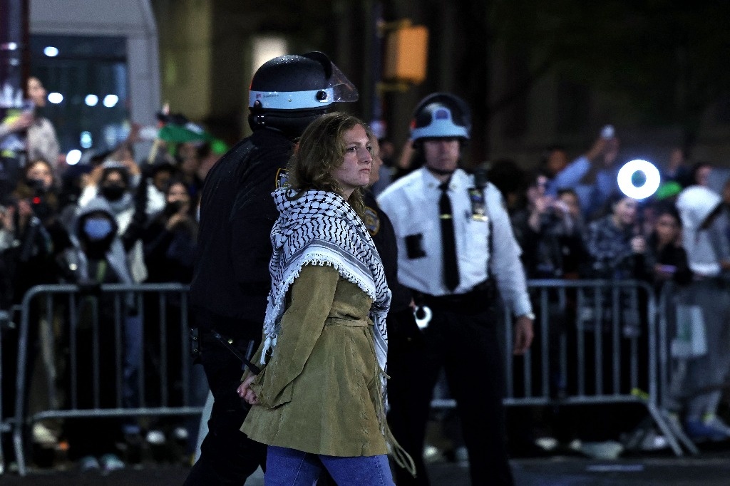 More than 100 arrested after police raid at Columbia University