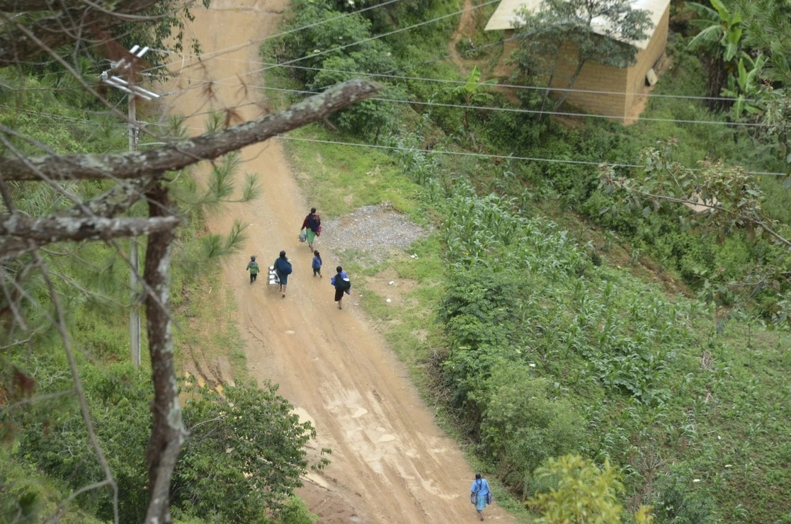 Los primeros reportes del Centro de Derechos Humanos de La Montaña Tlachinollan, varios menores de edad se encontraban entre los intoxicados de Acatepec. Foto Cuartoscuro / Archivo
